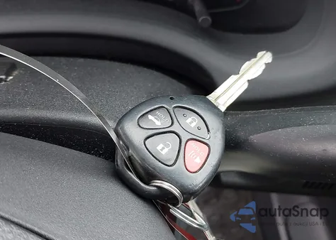 2010 Toyota Corolla S z USA, uszkodzony, nr VIN 2T1BU4EE4AC303301